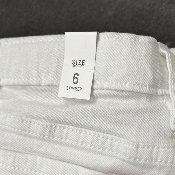 New - Picture 3 of 5